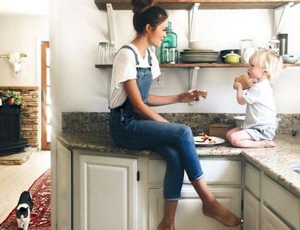 EMZİREN ANNELER İÇİN, ANNE SÜTÜNÜ ARTTIRAN KOMPOSTO TARİFİ